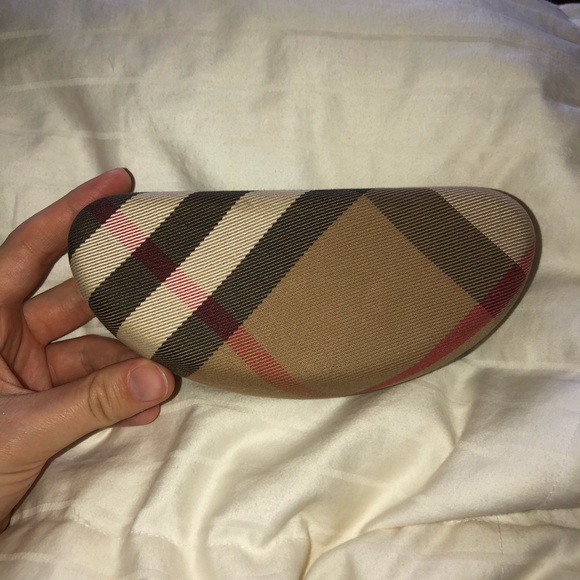 Burberry Designer Sunglasses Case (hard shell) - Picture 3 of 10